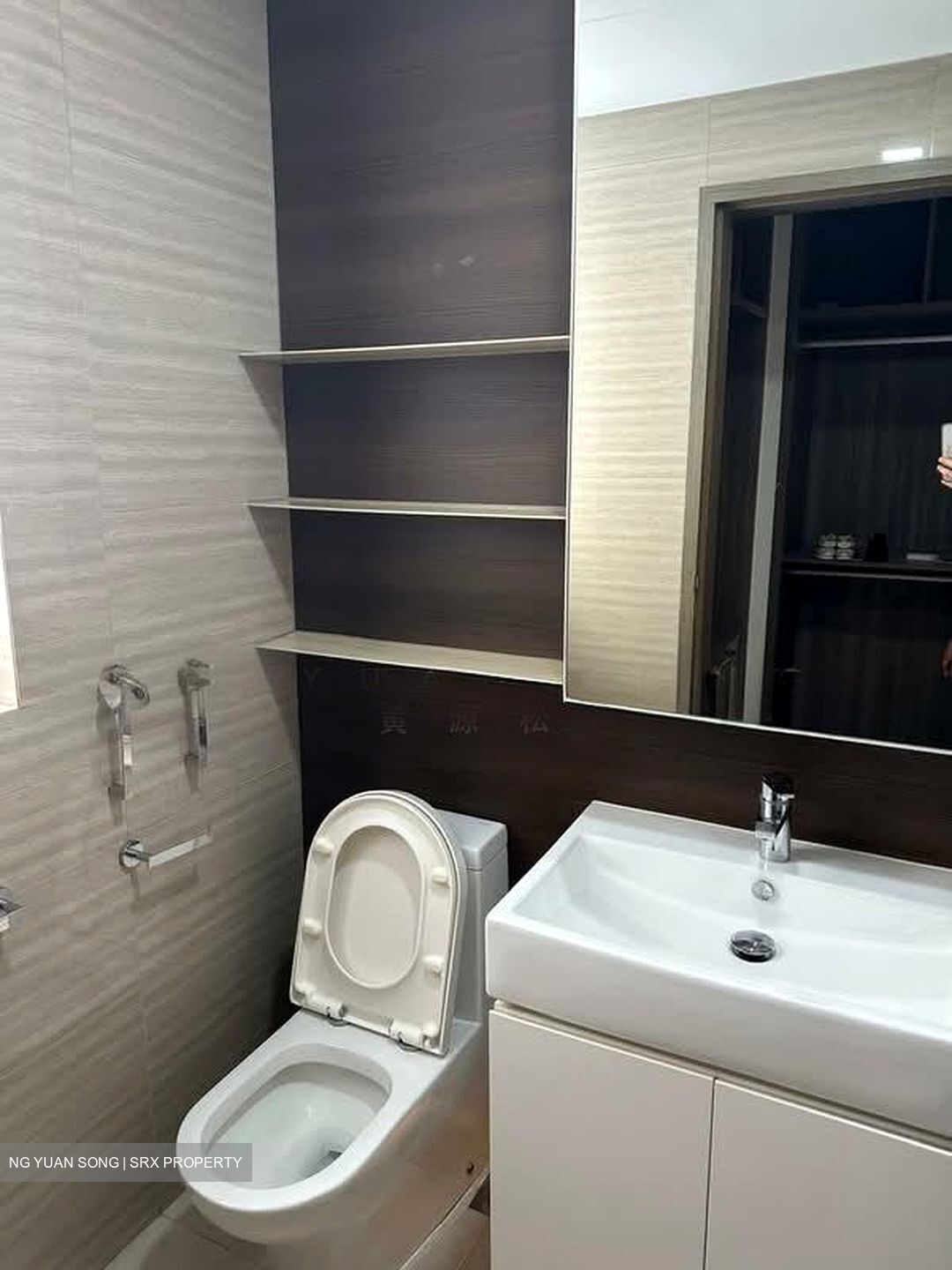 Sky Vue (D20), Condominium #601559001